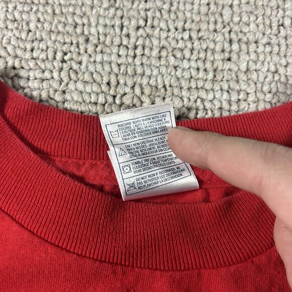 Vtg Chris Brown Live Concert Tour Graphic Shirt Mens Medium Pop Red Glitter Y2K - Picture 10 of 12